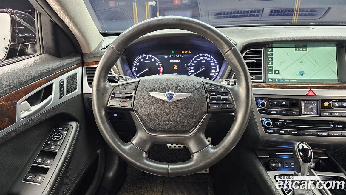 Hyundai Genesis 2016