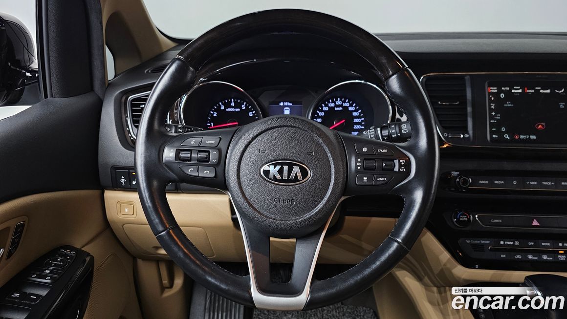 Kia Canival 2019