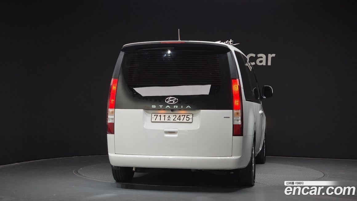 Hyundai Staria 2022