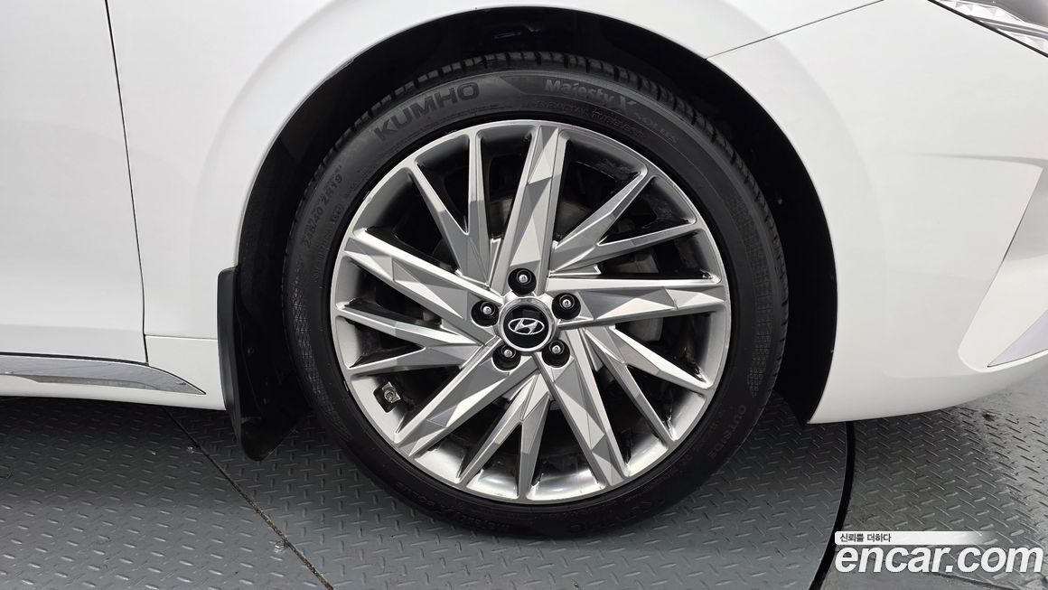 Hyundai Grandeur 2020