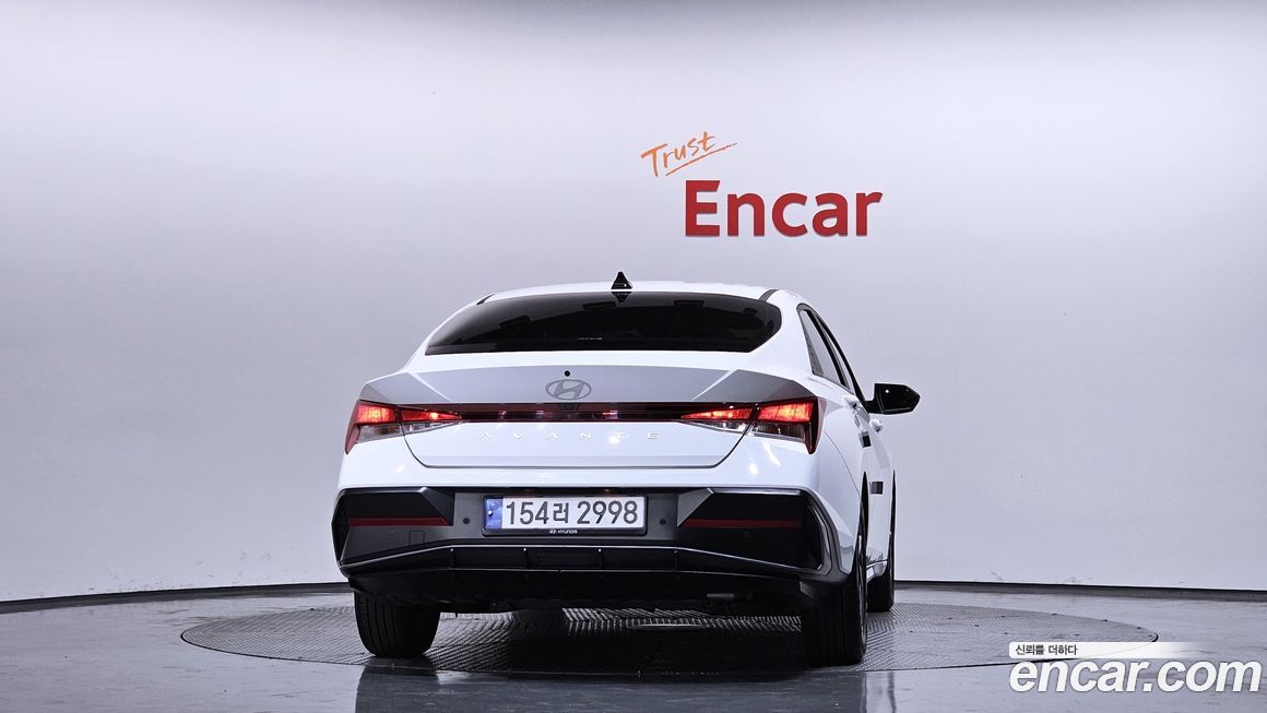 Hyundai AVANTE 2025
