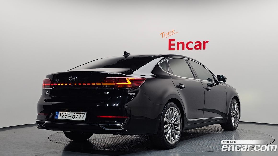 Kia K7 2021