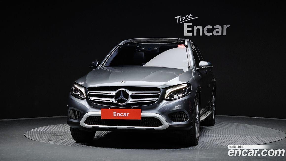 Mercedes-Benz GLC-Class 2019