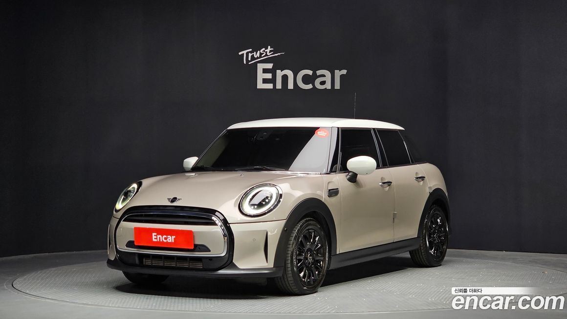 Mini Cooper 2024
