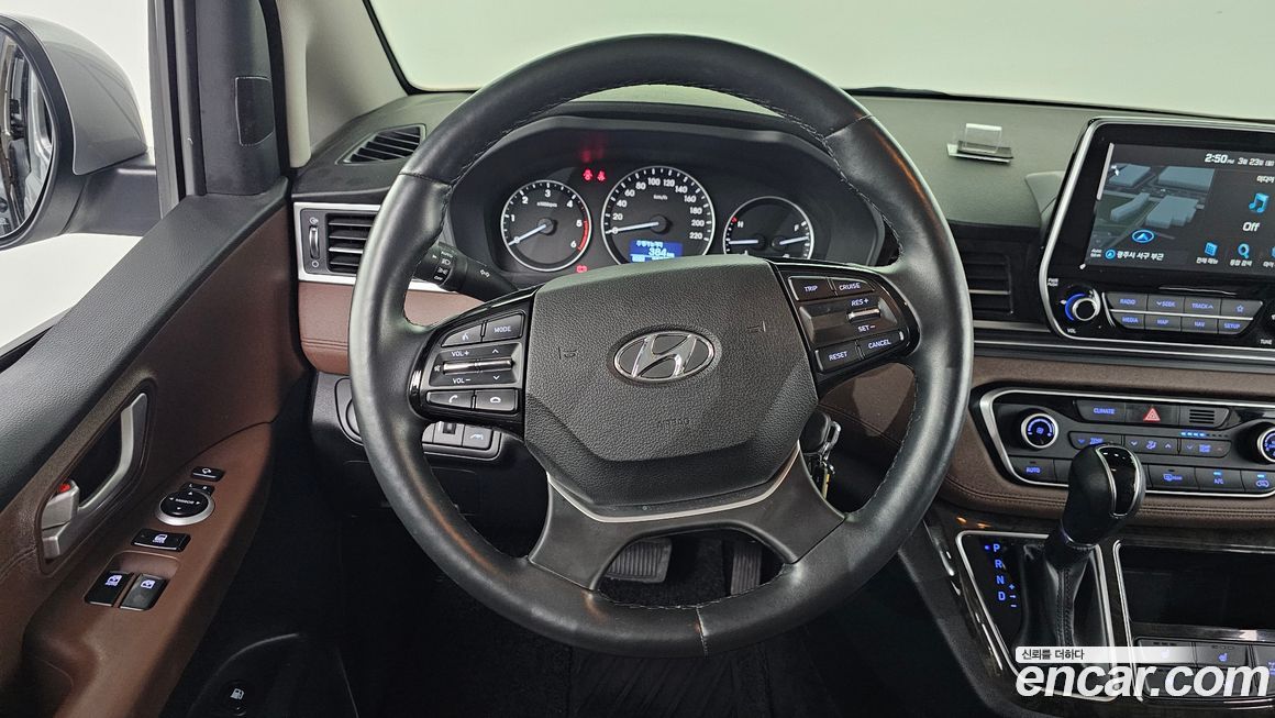 Hyundai Starex 2019