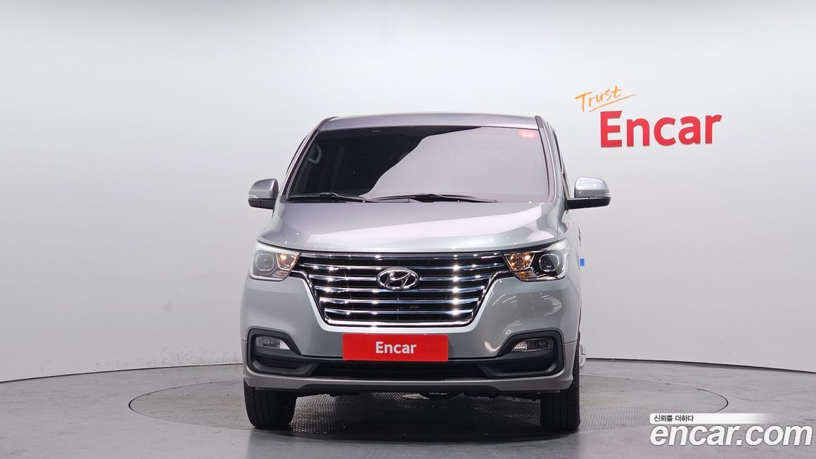 Hyundai Starex 2019