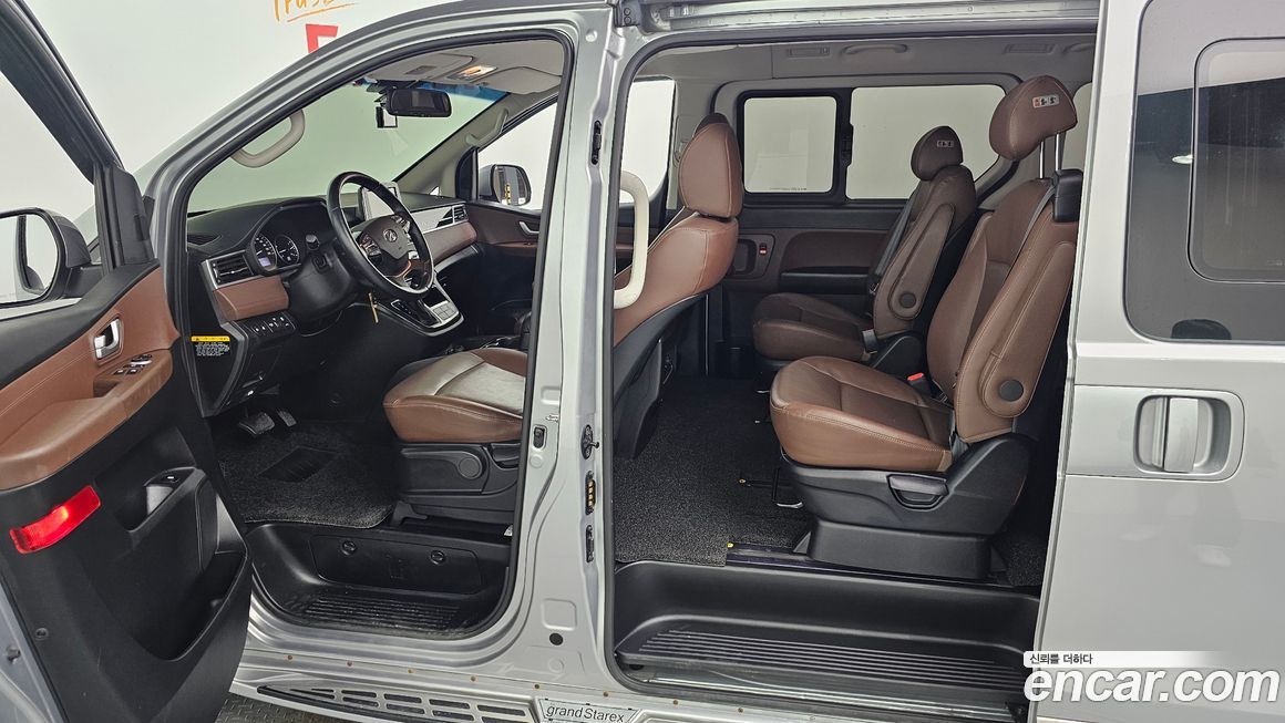 Hyundai Starex 2019