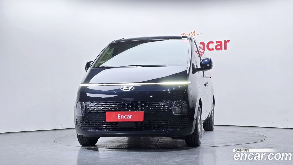 Hyundai Staria 2025