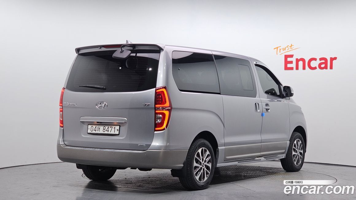 Hyundai Starex 2019