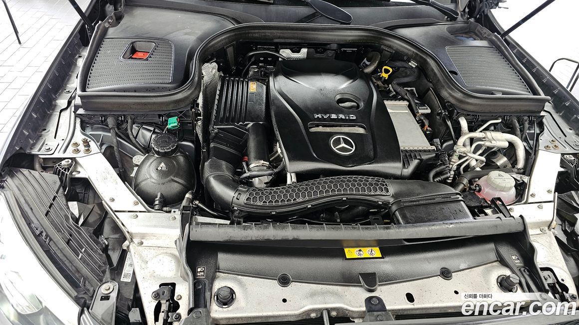 Mercedes-Benz GLC-Class 2019