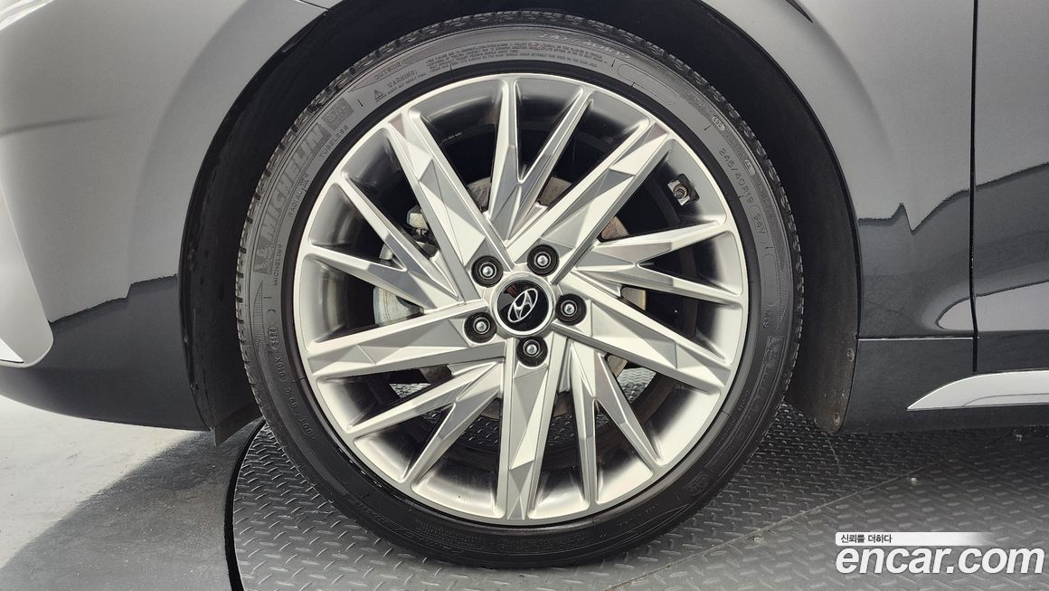 Hyundai Grandeur 2021