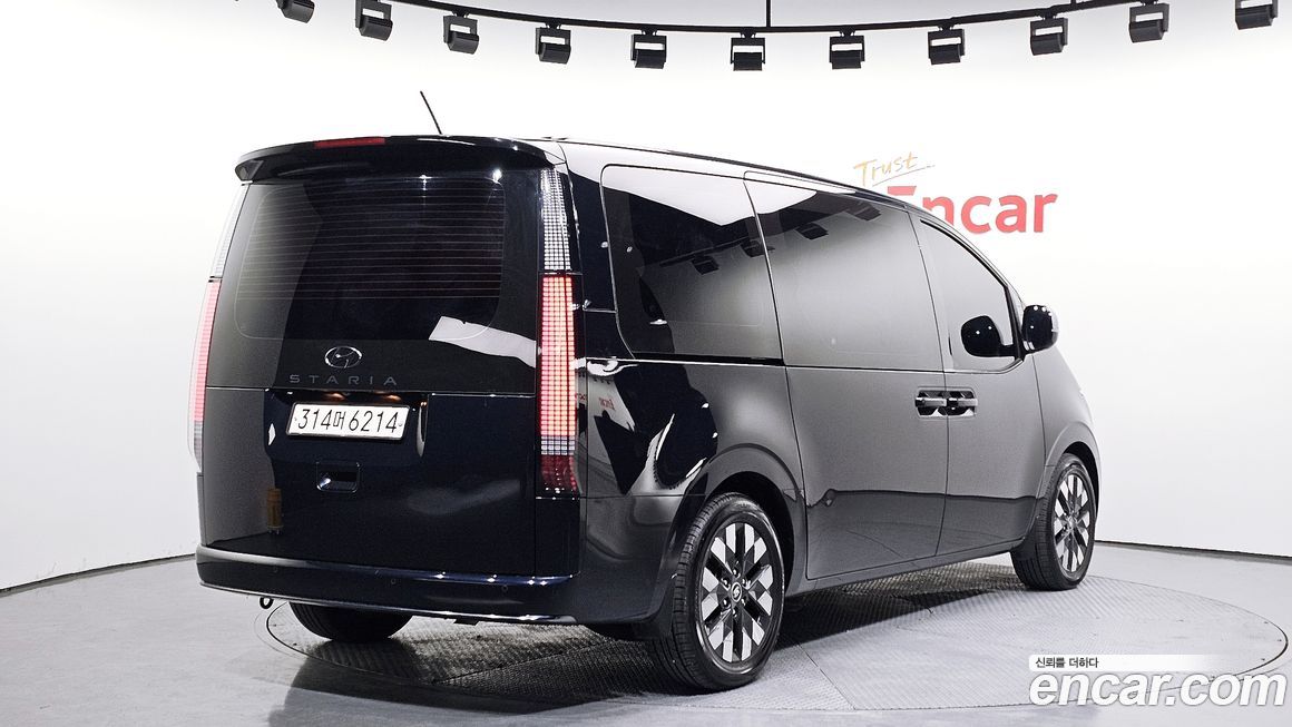 Hyundai Staria 2022