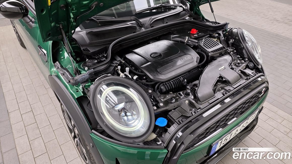 Mini Cooper Convertible 2024