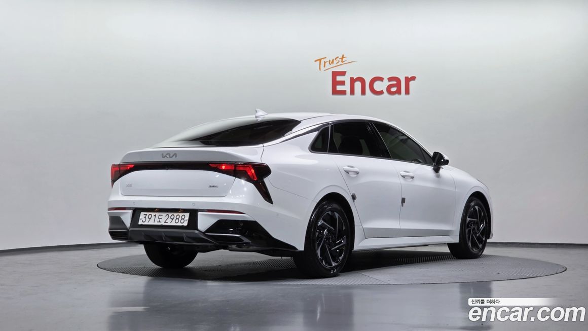 Kia K5 2025