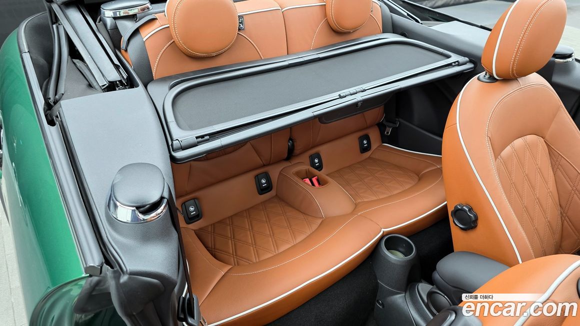 Mini Cooper Convertible 2024