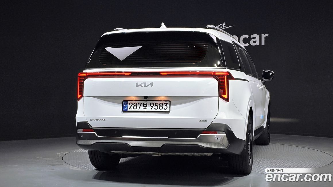Kia Canival 2025