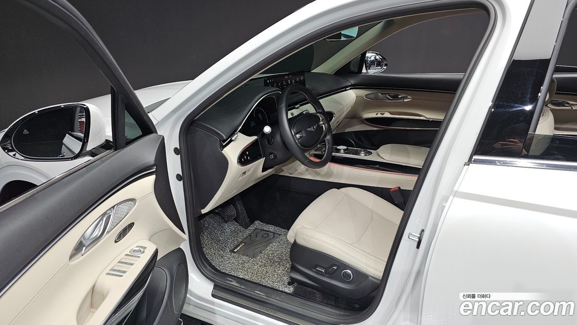 Genesis GV70 2023