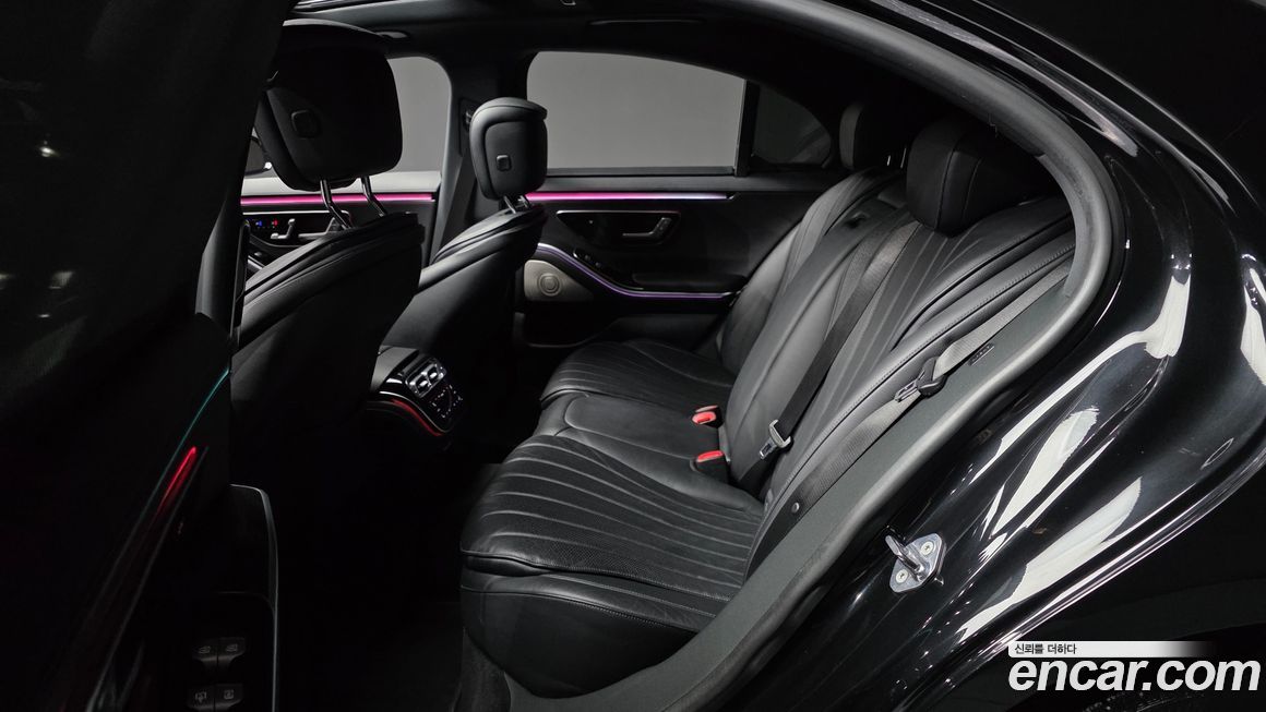 Mercedes-Benz S-Class 2021