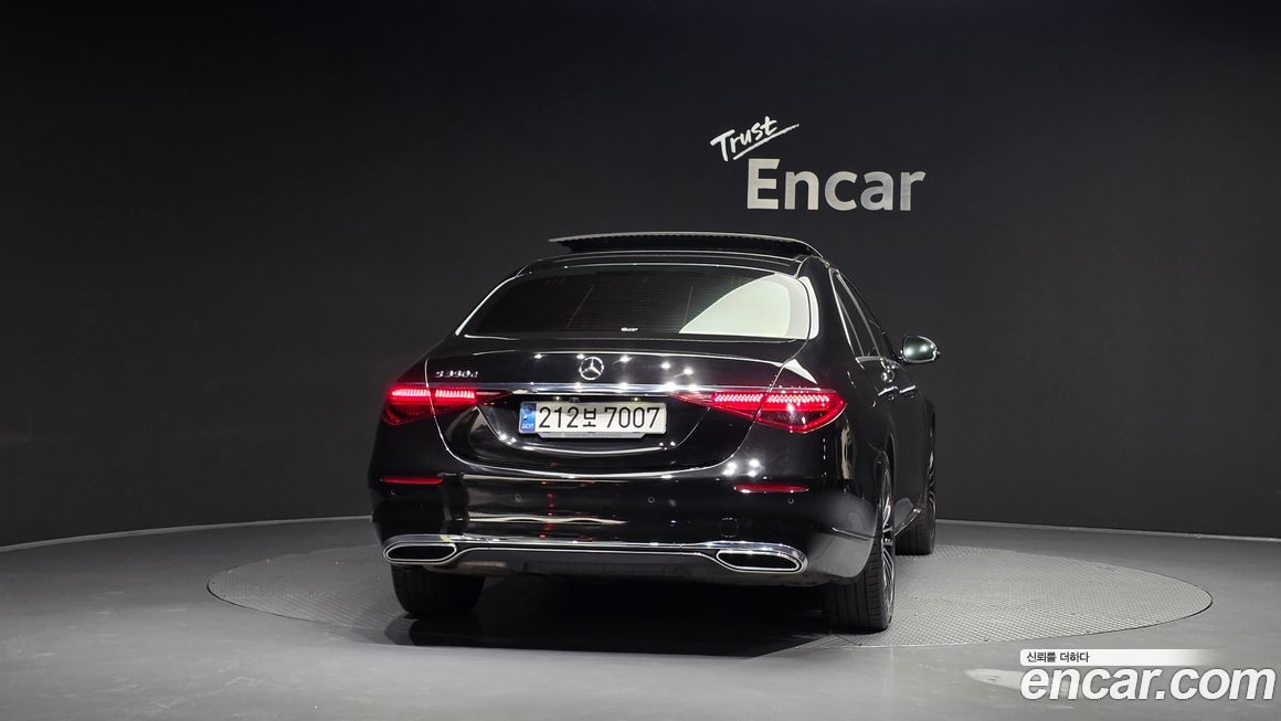 Mercedes-Benz S-Class 2021