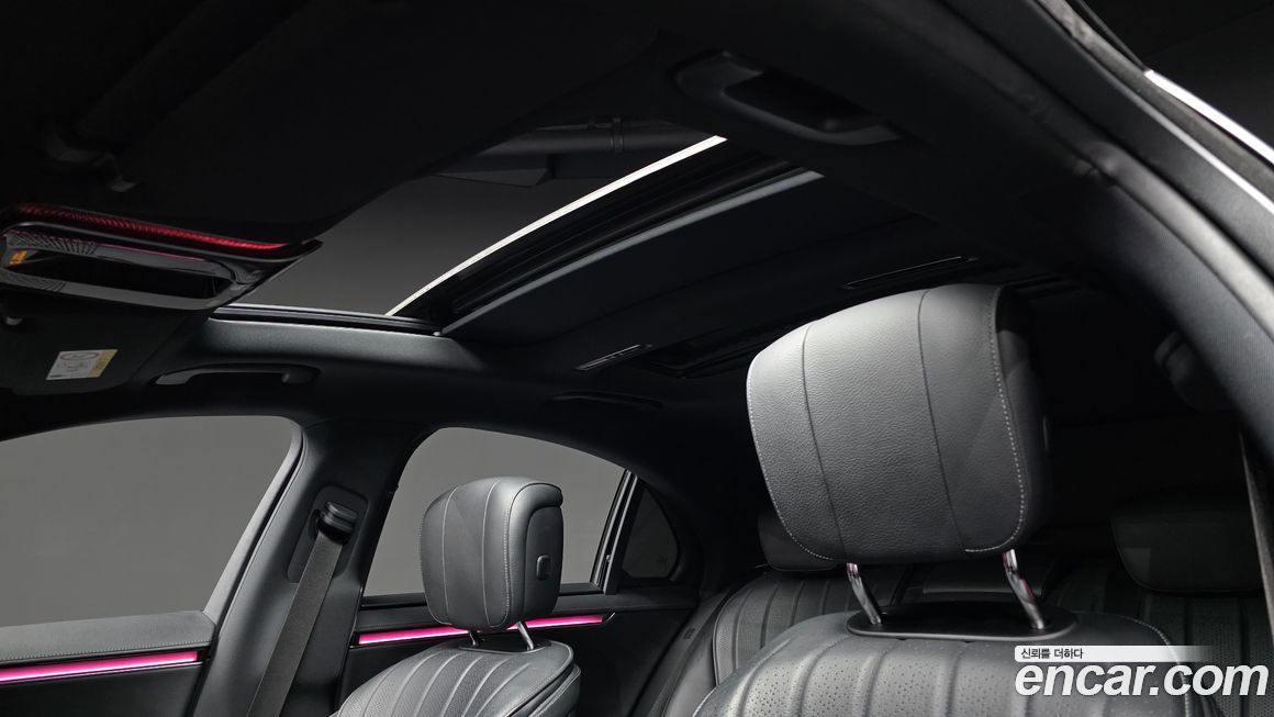 Mercedes-Benz S-Class 2021