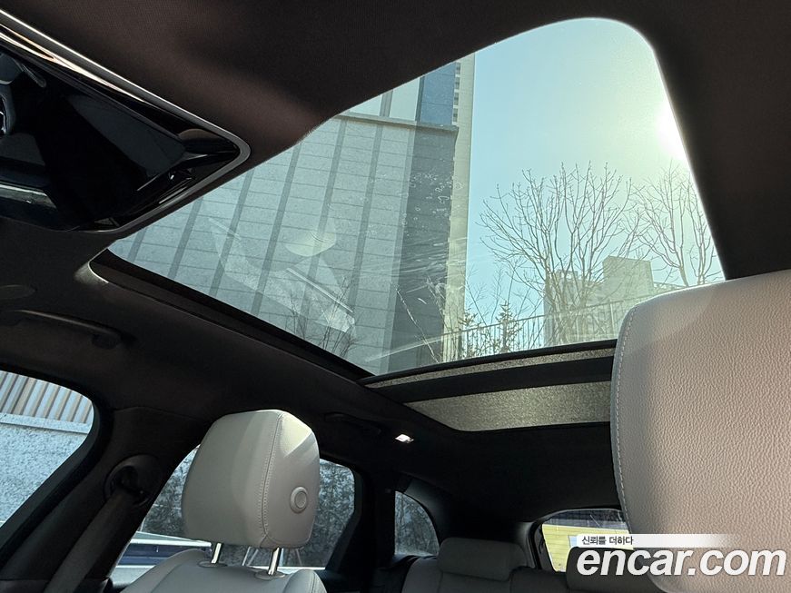 Land Rover Range Rover Velar 2024