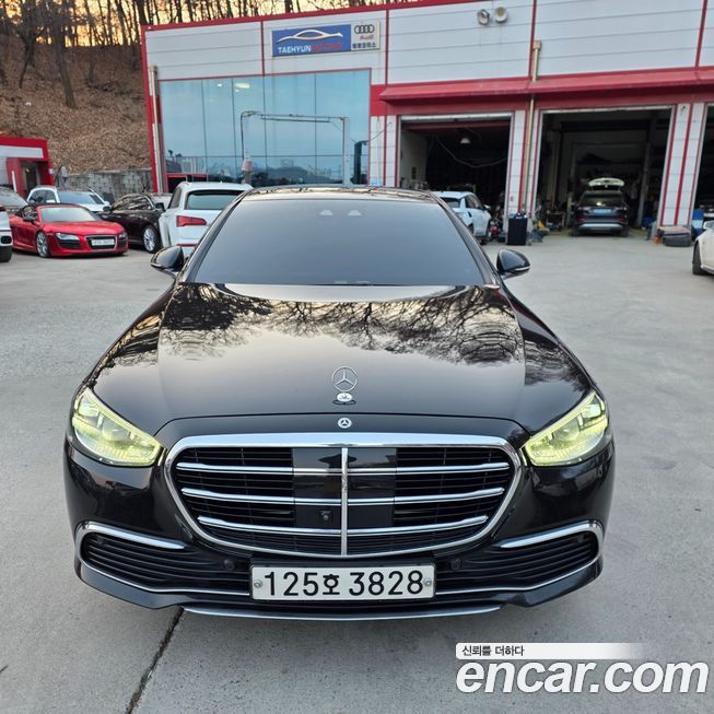 Mercedes-Benz S-Class 2022