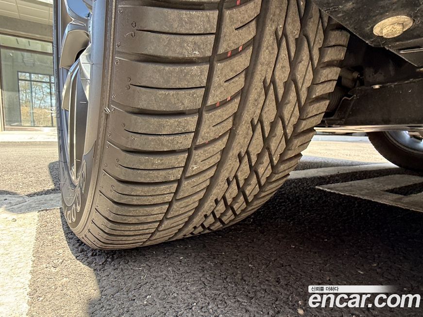 Land Rover Range Rover Velar 2024