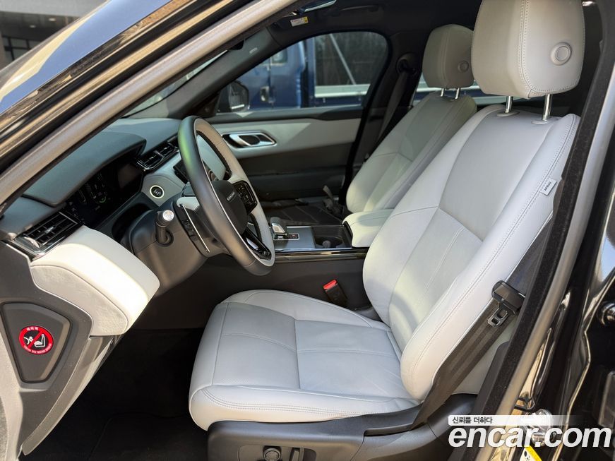 Land Rover Range Rover Velar 2024