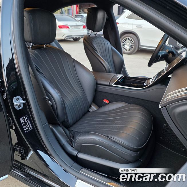 Mercedes-Benz S-Class 2022