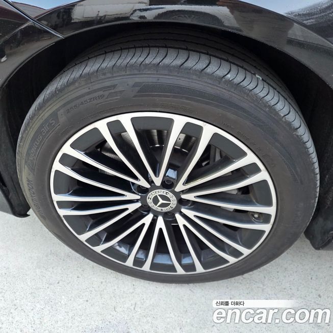 Mercedes-Benz S-Class 2022