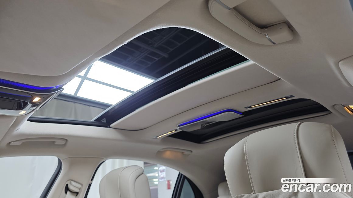 Mercedes-Benz S-Class 2023