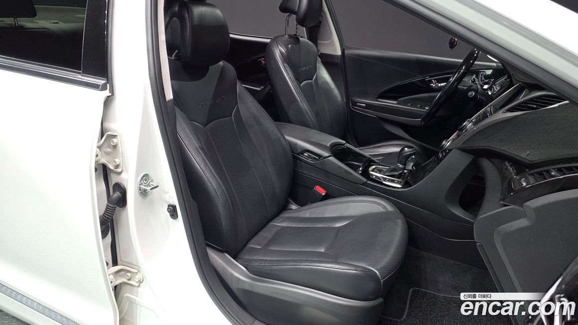 Hyundai Grandeur 2012