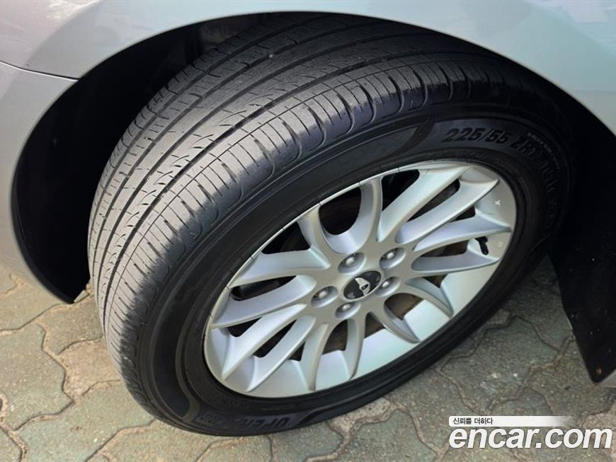 Hyundai Genesis 2010