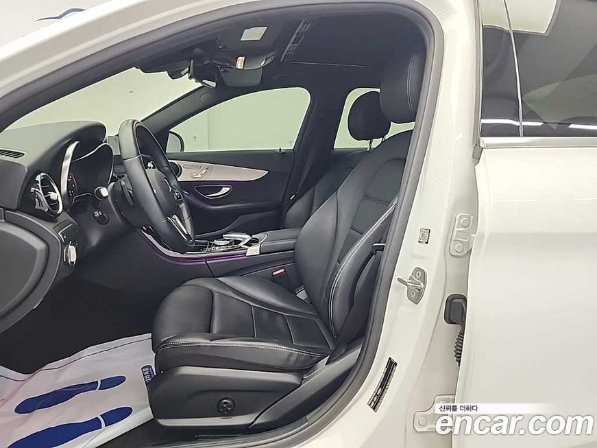 Mercedes-Benz C-Class 2020