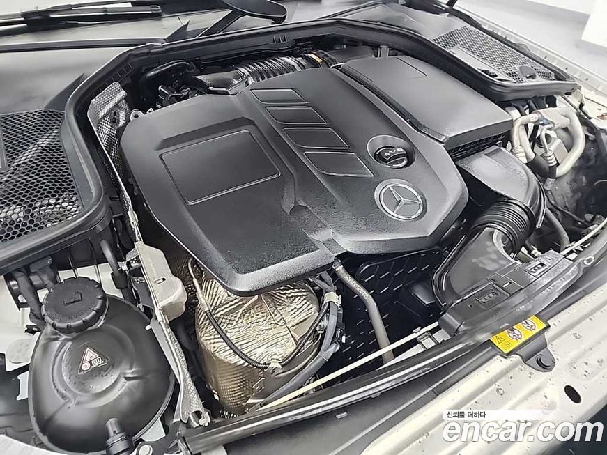 Mercedes-Benz C-Class 2020