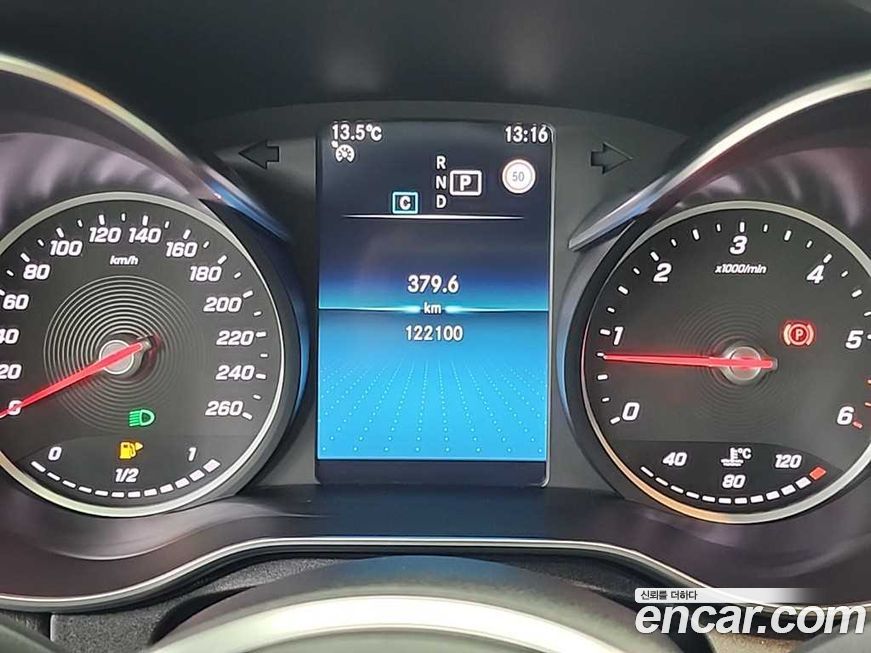 Mercedes-Benz C-Class 2020