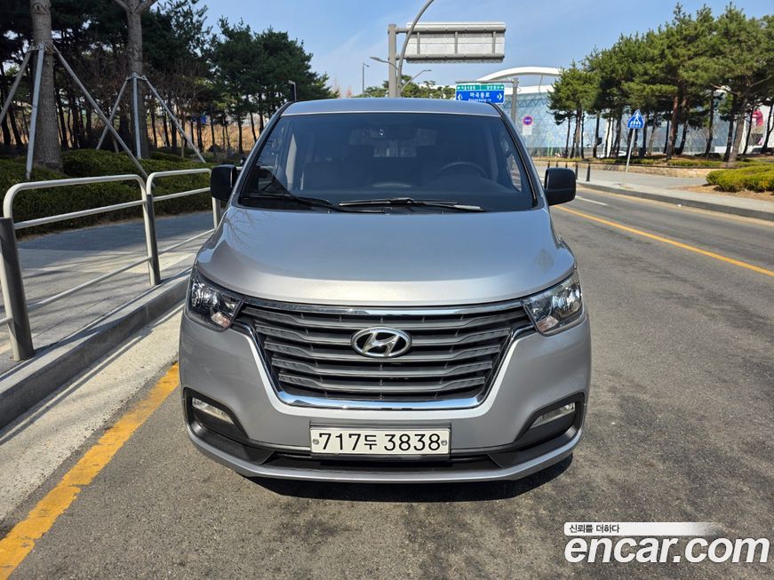 Hyundai Starex 2018