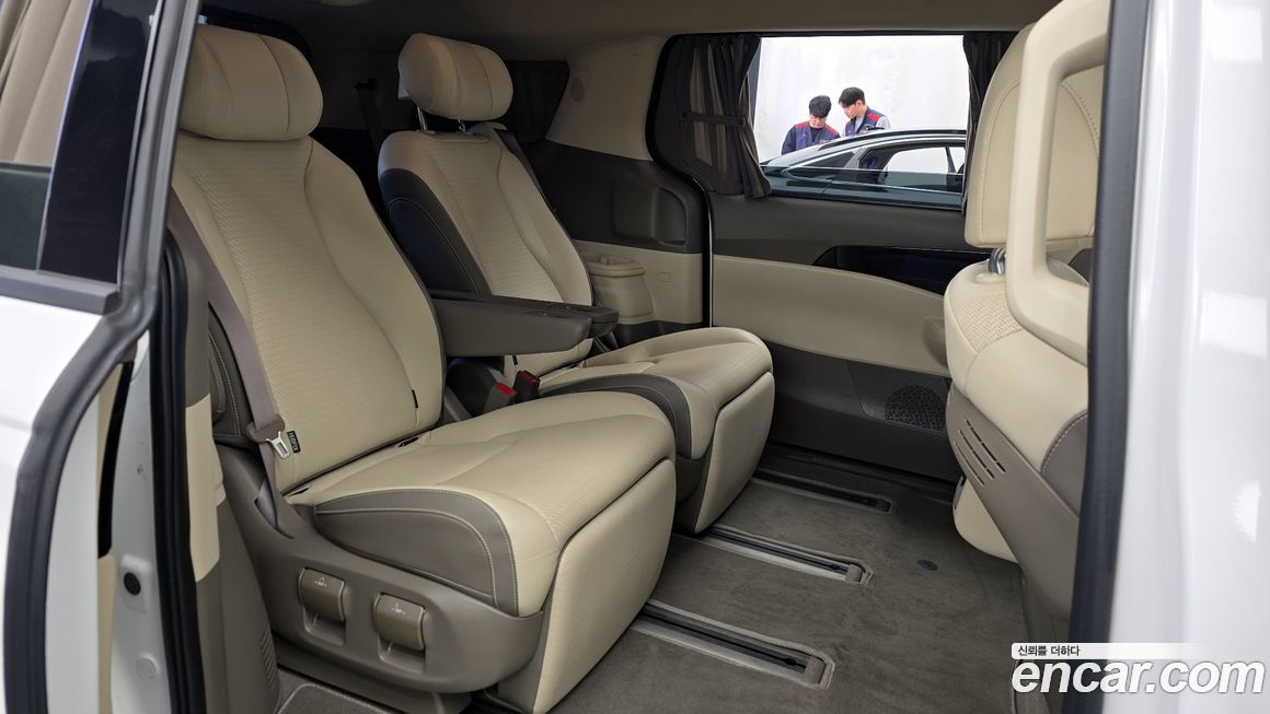 Kia Canival 2024