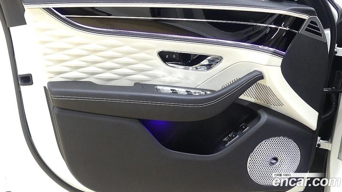 Bentley Flying Spur 2023