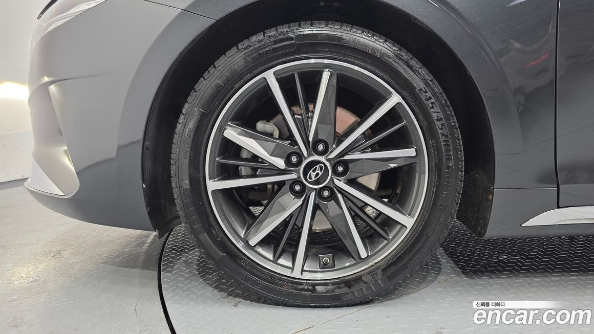 Hyundai Grandeur 2020