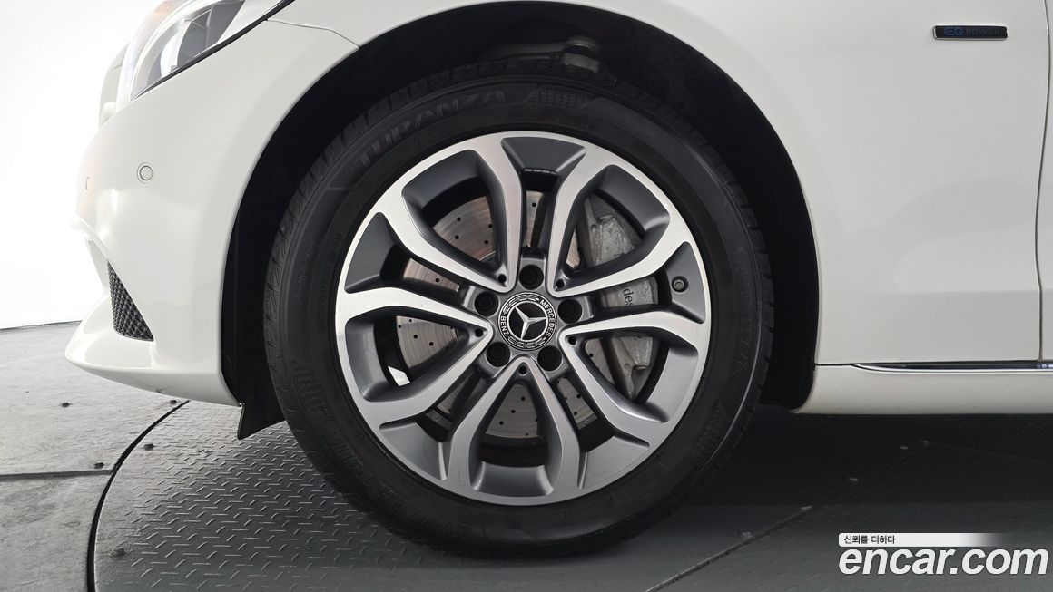 Mercedes-Benz C-Class 2018