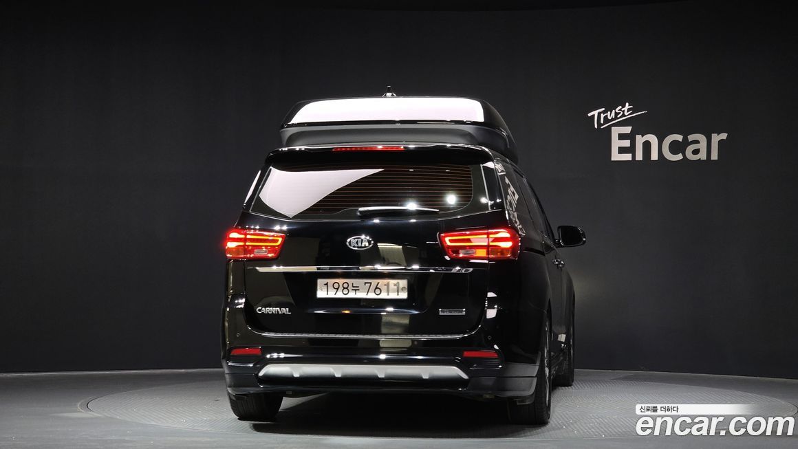 Kia Canival 2019