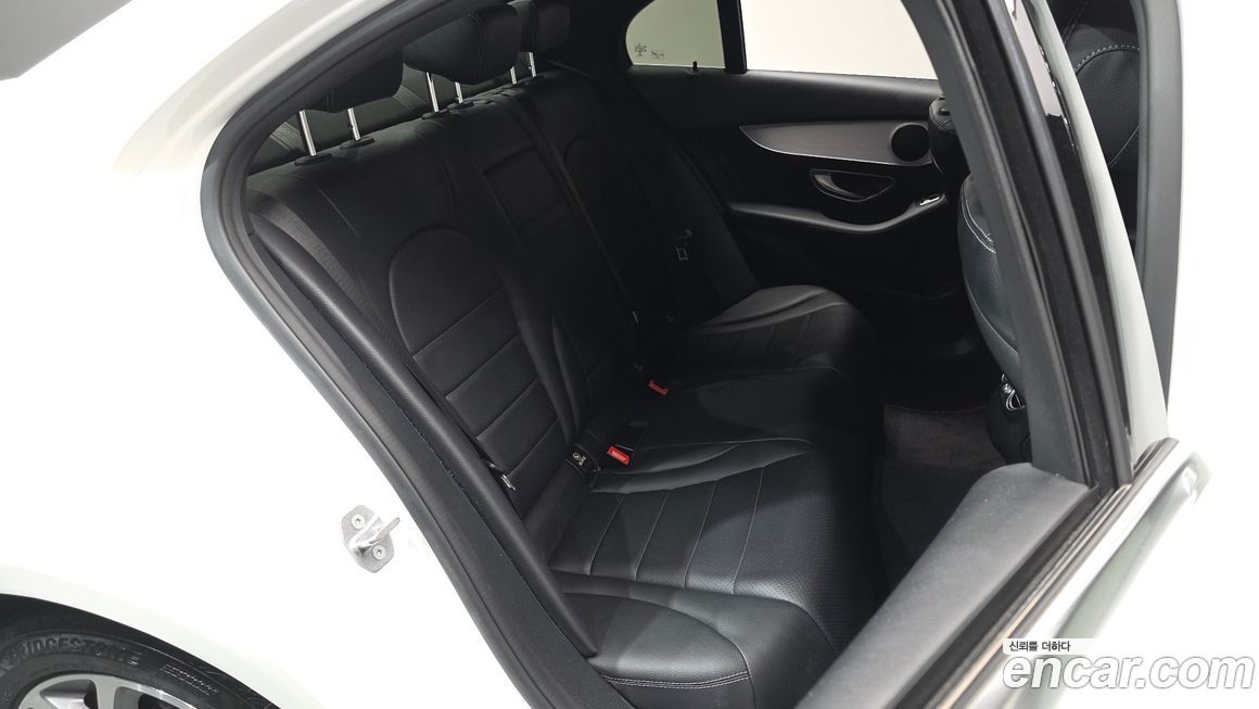 Mercedes-Benz C-Class 2018