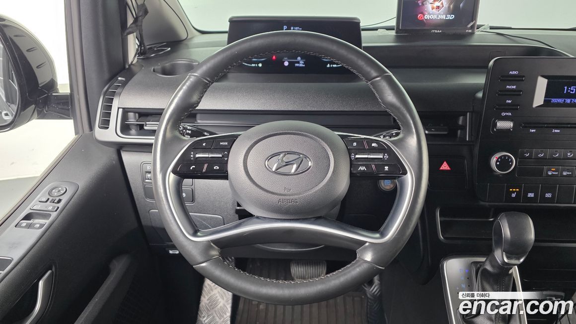 Hyundai Staria 2023