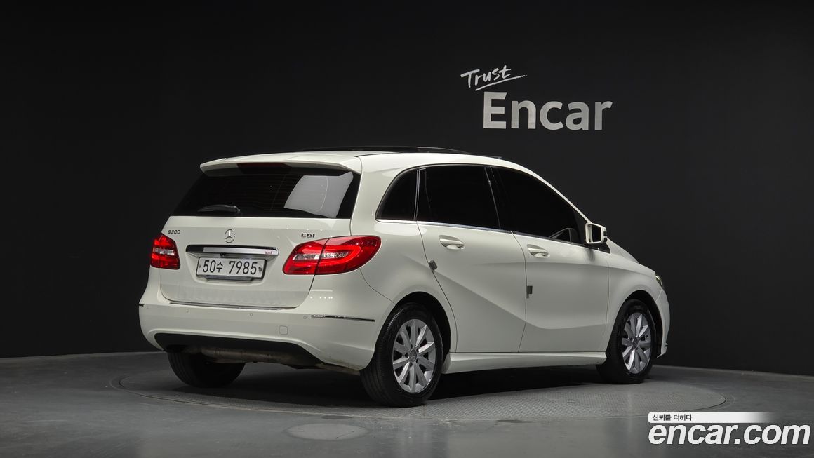 Mercedes-Benz B-Class 2015