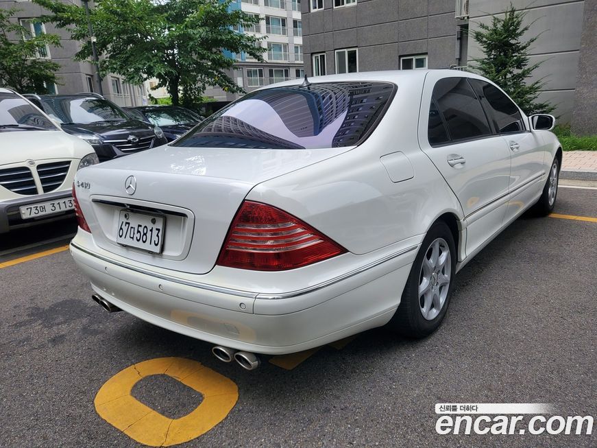 Mercedes-Benz S-Class 2000