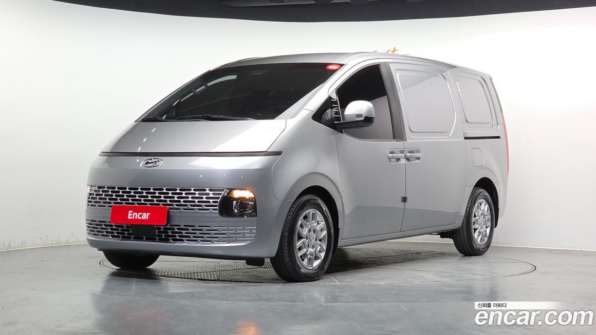 Hyundai Staria 2023