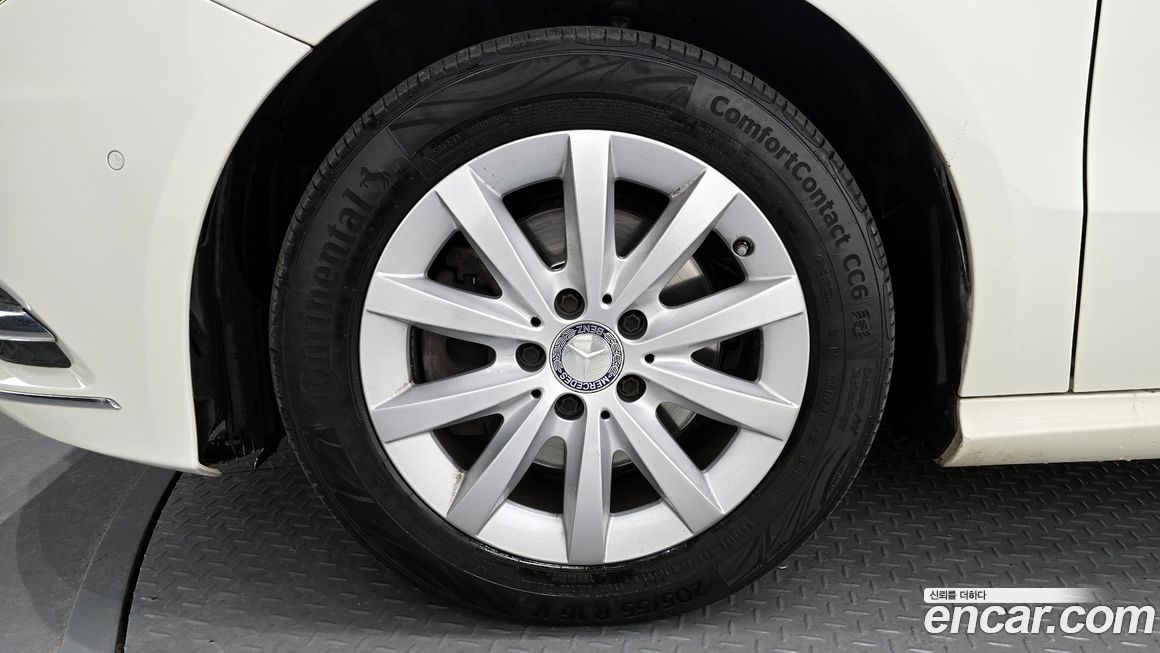 Mercedes-Benz B-Class 2015