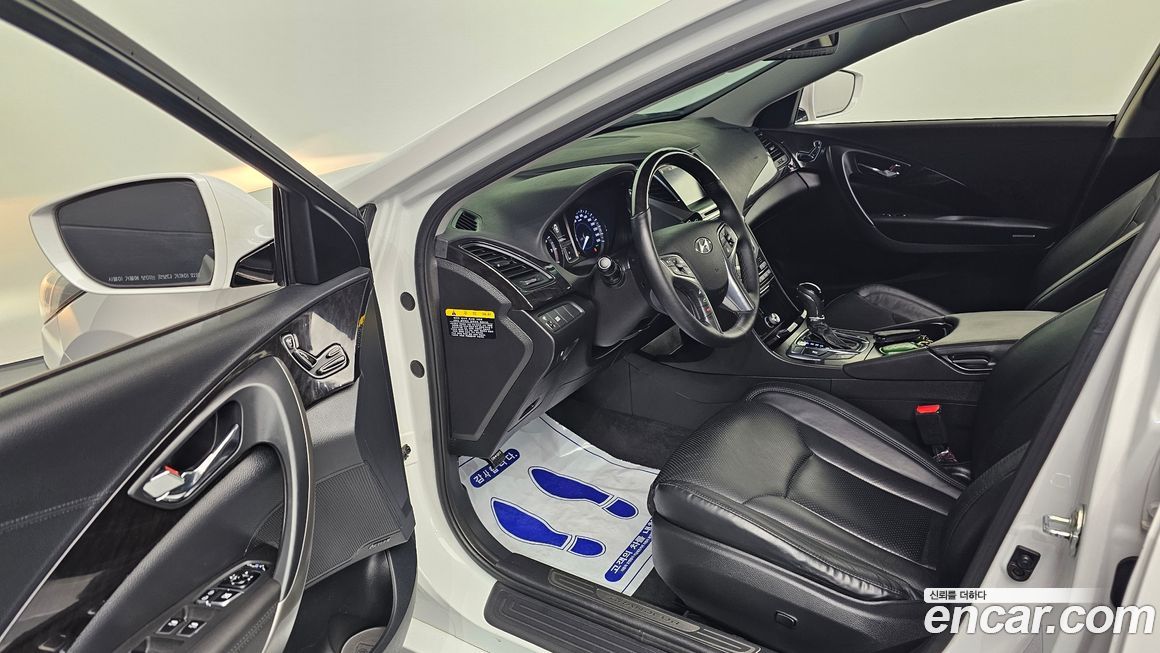 Hyundai Grandeur 2016