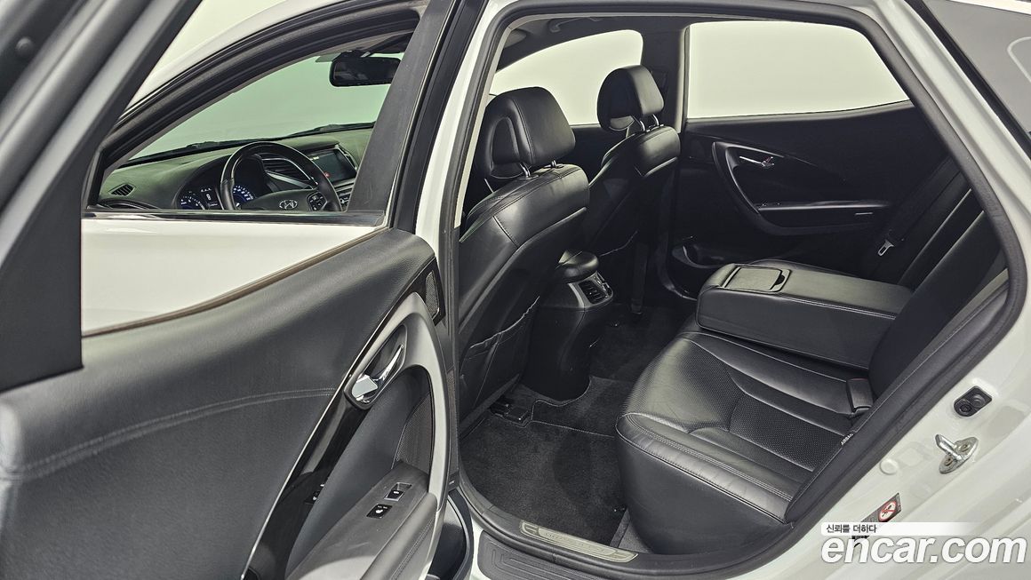 Hyundai Grandeur 2016